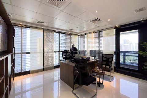 Toimisto Jumeirah Lake Towers, Dubai, Arabiemiraatit 115.7 m2 № 652011 - kuva 2