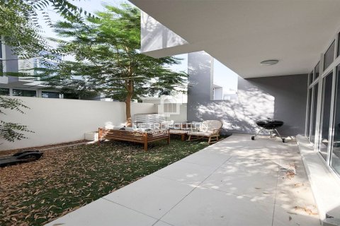 Casa urbana para venda em DAMAC Hills (Akoya by DAMAC), Dubai, EAU 3 quartos, 112 m2 № 663609 - foto 2
