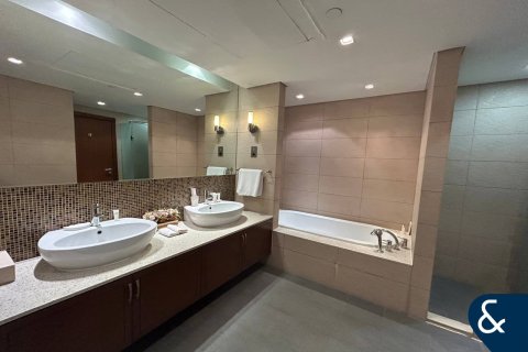 Appartement te huur in Palm Jumeirah, Dubai, VAE 2 slaapkamers, 161 vr.m., nr 671670 - foto 9