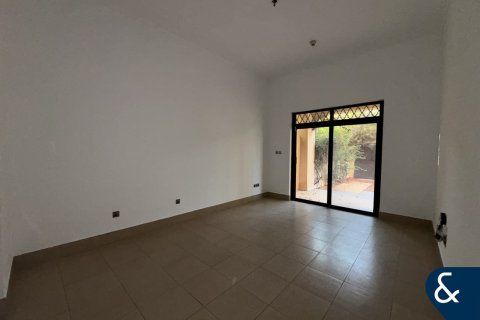 Old Town, Dubai, BAE’de kiralık daire 1 yatak odası, 131 m&sup2; No 671666 - fotoğraf 1