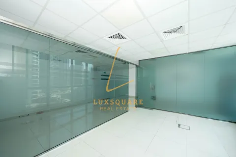 Zyrë në Jumeirah Lake Towers, Dubai, Emiratet e Bashkuara Arabe 67 m2. № 658802 - Foto 8