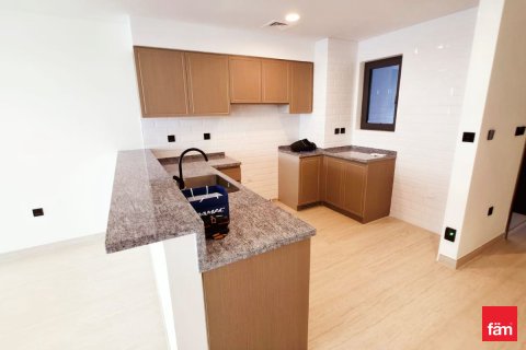 Vilë në Dubai, Emiratet e Bashkuara Arabe 4 dhoma gjumi, 144 m2. № 669764 - Foto 13