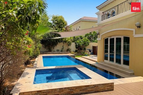 Vila di Jumeirah Park, Dubai, UEA 4 kamar tidur, 586.3 m2 nomor 739008 - foto 13