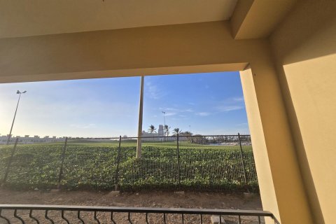 Apartmán v Al Hamra Village, Ras Al Khaimah, SAE 2 spálne, 100 m2 č. 708877