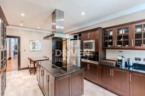 Üürile anda villa asukohaga Palm Jumeirah, Dubai, AÜE: 4 magamistoaga, 368.55 m² Nr 745789 - pilt 6
