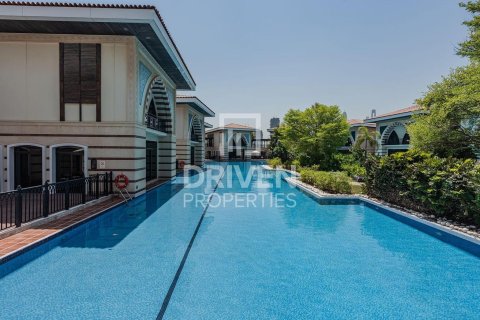 Üürile anda villa asukohaga Palm Jumeirah, Dubai, AÜE: 4 magamistoaga, 368.55 m² Nr 745789 - pilt 28