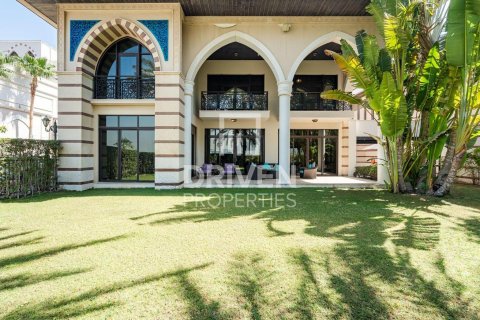 Willa do wynajęcia w Palm Jumeirah, Dubai, ZEA 5 sypialnie, 412.77 mkw., nr 745790 - zdjęcie 1