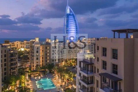 Apartmán v Umm Suqeim, Dubai, SAE 3 spálne, 186 m2 č. 642317 - Fotografia 2