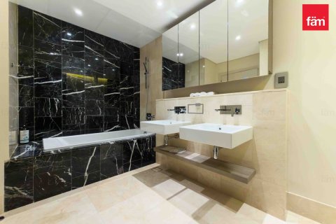 Apartamento para arrendamento em Palm Jumeirah, Dubai, EAU 2 quartos, 139.4 m2 № 658973 - foto 16