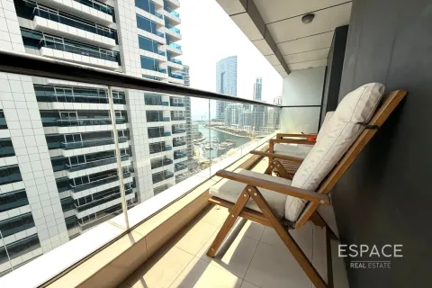 Huoneisto ESCAN TOWER Dubai Marina, Arabiemiraatit 1 makuuhuone, 72 m2 № 661356 - kuva 1