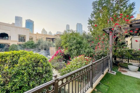 Wohnung zur Miete in Old Town, Dubai, VAE 2 Schlafzimmer, 179 m2 Nr. 687877 - Foto 2