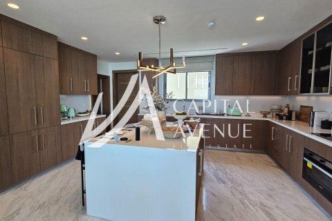 Villa sa Abu Dhabi, UAE 7 silid-tulugan, 1290 sq.m. № 681260 - larawan 6