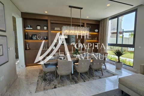 Villa sa Abu Dhabi, UAE 7 silid-tulugan, 1290 sq.m. № 681260 - larawan 5