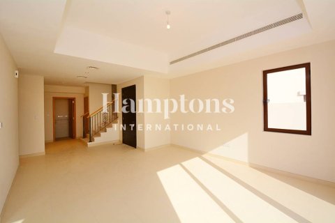 Villa para arrendamento em Arabian Ranches, Dubai, EAU 3 quartos, 289.50990278 m2 № 660801 - foto 13