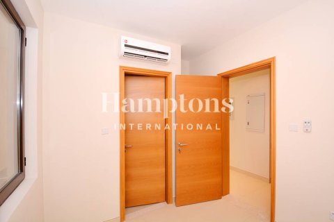 Villa para arrendamento em Arabian Ranches, Dubai, EAU 3 quartos, 289.50990278 m2 № 660801 - foto 10