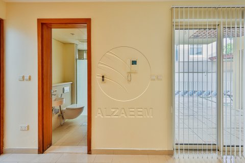 Willa do wynajęcia w Al Raha Gardens, Abu Dhabi, ZEA 4 sypialnie, 402 mkw., nr 662893 - zdjęcie 12