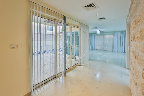 Willa do wynajęcia w Al Raha Gardens, Abu Dhabi, ZEA 4 sypialnie, 402 mkw., nr 662893 - zdjęcie 11