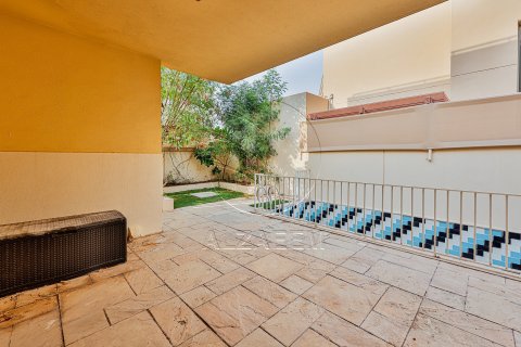 Willa do wynajęcia w Al Raha Gardens, Abu Dhabi, ZEA 4 sypialnie, 402 mkw., nr 662893 - zdjęcie 3