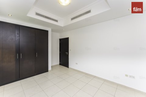 Vila v Al Furjan, Dubai, SAE 3 ložnice, 600 m² Č.: 633858 - fotografie 3