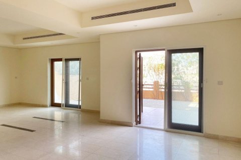 Řadový dům v Al Furjan, Dubai, SAE 3 ložnice, 224 m² Č.: 748918 - fotografie 3
