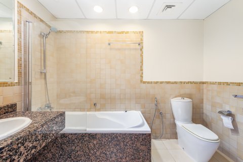 Apartment in Jumeirah Beach Residence, Dubai, UAE 1 bedroom, 111.11 sq.m. № 750492 - photo 10