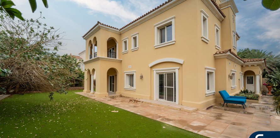 Villa asukohaga Arabian Ranches, Dubai, AÜE: 3 magamistoaga, 331 m² Nr 697811