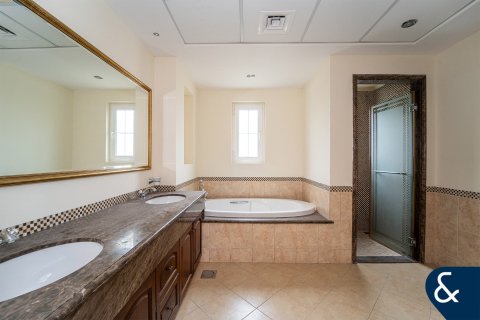 Müüa villa asukohaga Arabian Ranches, Dubai, AÜE: 3 magamistoaga, 331 m² Nr 697811 - pilt 25