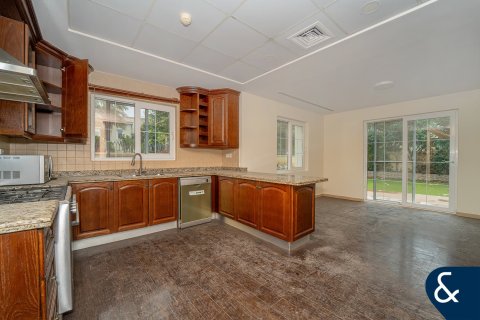 Müüa villa asukohaga Arabian Ranches, Dubai, AÜE: 3 magamistoaga, 331 m² Nr 697811 - pilt 3