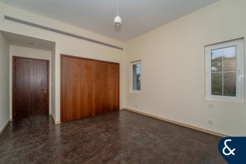 Müüa villa asukohaga Arabian Ranches, Dubai, AÜE: 3 magamistoaga, 331 m² Nr 697811 - pilt 9
