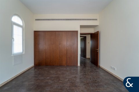 Müüa villa asukohaga Arabian Ranches, Dubai, AÜE: 3 magamistoaga, 331 m² Nr 697811 - pilt 11