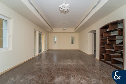 Müüa villa asukohaga Arabian Ranches, Dubai, AÜE: 3 magamistoaga, 331 m² Nr 697811 - pilt 2