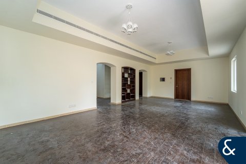 Müüa villa asukohaga Arabian Ranches, Dubai, AÜE: 3 magamistoaga, 331 m² Nr 697811 - pilt 23