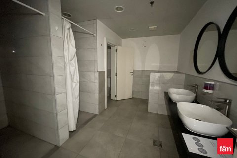 Dyqan në Arjan, Dubai, Emiratet e Bashkuara Arabe 120.7 m2. № 721309 - Foto 11
