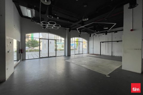 Dyqan në Arjan, Dubai, Emiratet e Bashkuara Arabe 120.7 m2. № 721309 - Foto 2