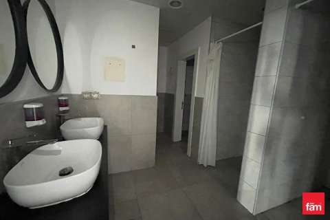 Dyqan në Arjan, Dubai, Emiratet e Bashkuara Arabe 120.7 m2. № 721309 - Foto 10