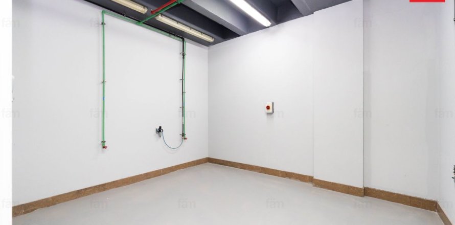 Trgovina u Al Furjan, Dubai, UAE 204 m2 Br. 669789