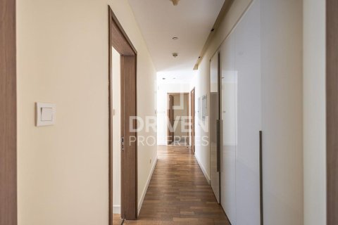 Apartment in City Walk, Dubai, UAE 2 bedrooms, 164.81 sq.m. № 742044 - photo 7