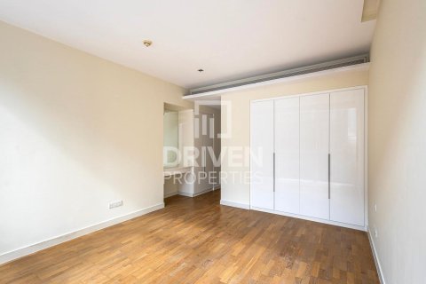 Apartment in City Walk, Dubai, UAE 2 bedrooms, 164.81 sq.m. № 742044 - photo 3