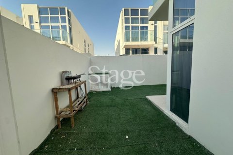 Dubai, BAE’de satılık townhouse 3 yatak odası, 175 m&sup2; No 661898 - fotoğraf 6