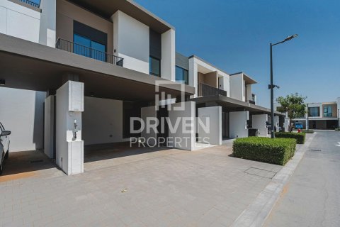 Adosado en alquiler en Arabian Ranches 3, Dubai, EAU 3 dormitorios, 144.84 m2 № 768417 - foto 14