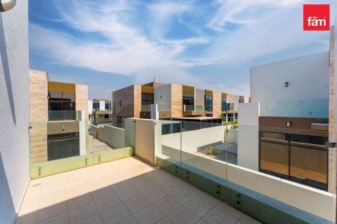 Maison de ville à vendre à Dubai, EAU 4 chambres, 288 m2 № 769101 - photo 2