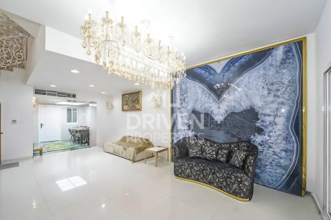 Kuća u nizu u gradu Jumeirah Village Circle, Dubai, UAE 4 spavaće sobe, 385 m2 Br. 653500 - Slika 6