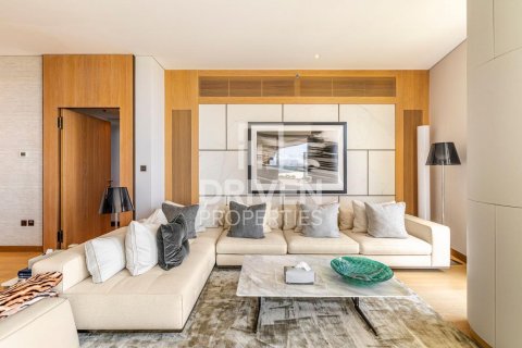 آپارتمان برای فروش در Jumeirah، Dubai، امارات متحده عربی 3 خوابه ، 244 متر مربع ، شماره 653503 - تصویر 1