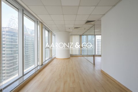 Office in Business Bay, Dubai, UAE 102 sq.m. № 706412 - photo 4