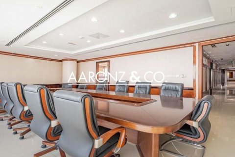 Pejabat di Jumeirah Lake Towers, Dubai, UAE 630 meter persegi № 706414 - foto 5