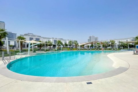 Casa urbana para arrendamento em Al Furjan, Dubai, EAU 4 quartos, 336 m2 № 706376 - foto 11