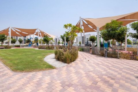 Casa urbana para arrendamento em Al Furjan, Dubai, EAU 4 quartos, 336 m2 № 706376 - foto 13