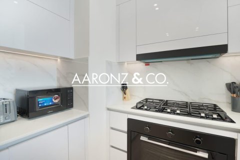 Apartmán v Jumeirah Village Circle, Dubai, SAE 2 spálne, 159 m2 č. 706413 - Fotografia 17