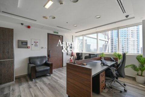 Birojs Business Bay, Dubaijā, AAE 95 m2 Nr. 719523 - attēls 9
