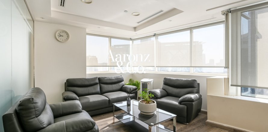 Kantoor in Business Bay, Dubai, VAE 95 vr.m. nr 719523